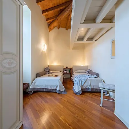 Cascina Valene Lägenhet *